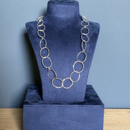 Silver hammered necklace