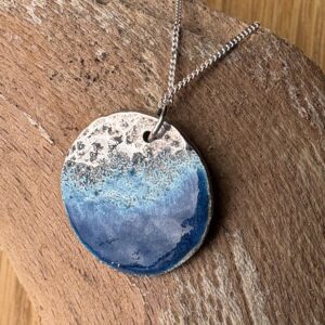 Silver hammered and enamelled pendant